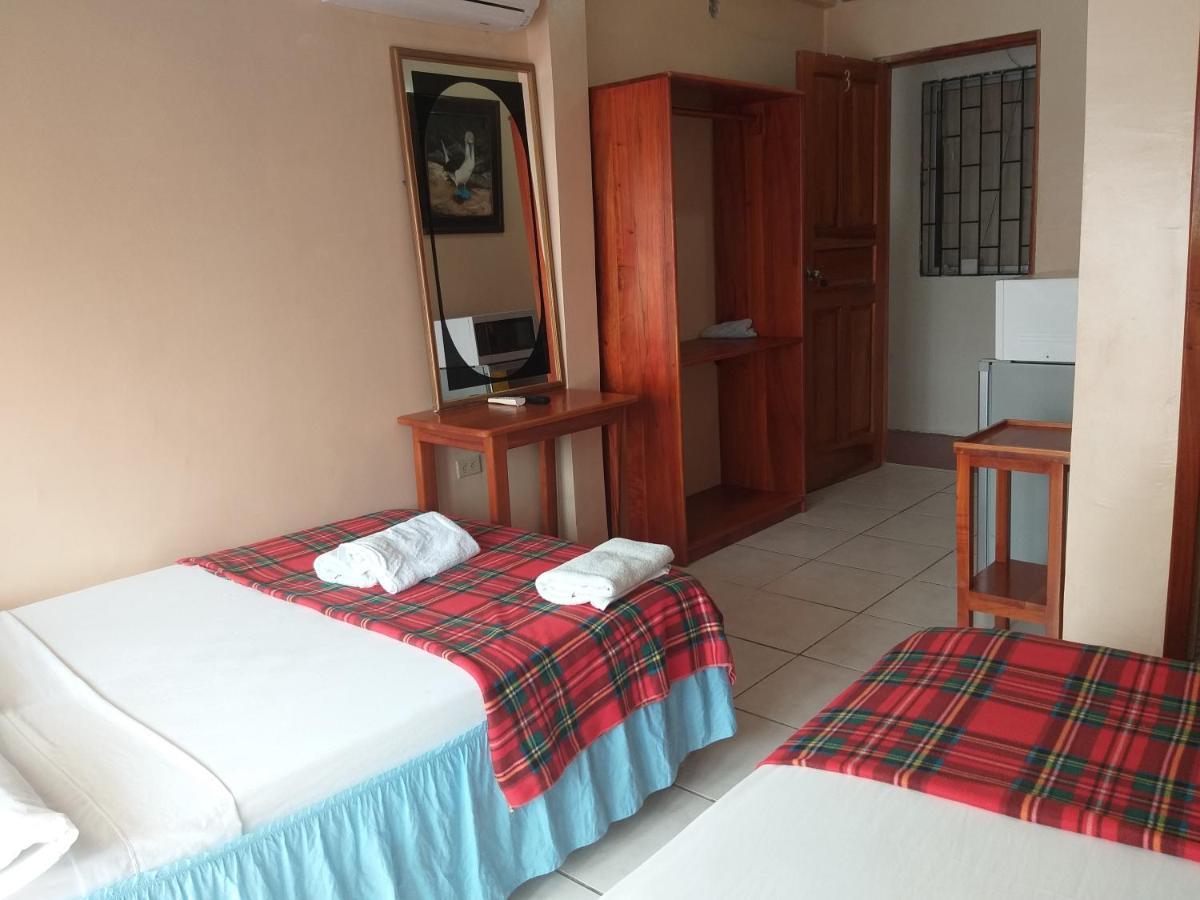 Hostal Miconia Puerto Ayora  Εξωτερικό φωτογραφία